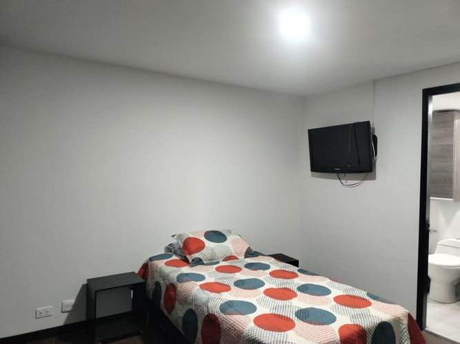 Apartamento de 3 alcobas en arriendo en El Poblado, Medellín, 60 m² · foto 10 de 16