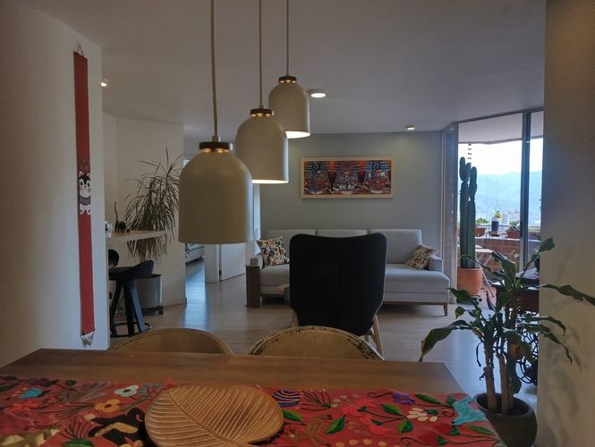 Apartamento de 2 alcobas en arriendo en El Poblado, Medellín, 79 m² · foto 3 de 19