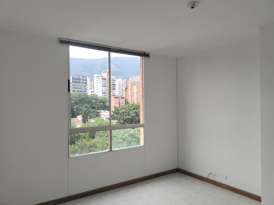 Apartamento en venta en El Poblado, Medellín · foto 7 de 14