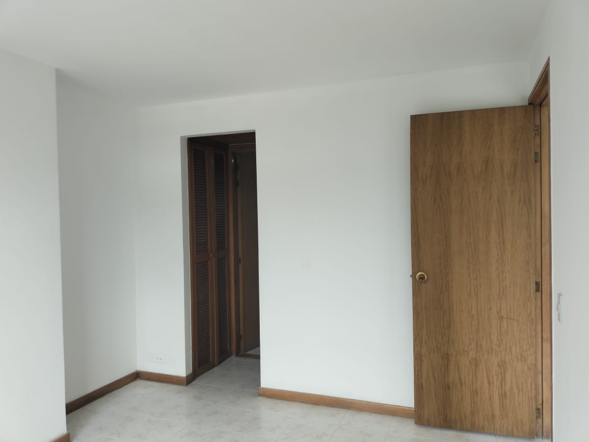 Apartamento en venta en El Poblado, Medellín · foto 9 de 14