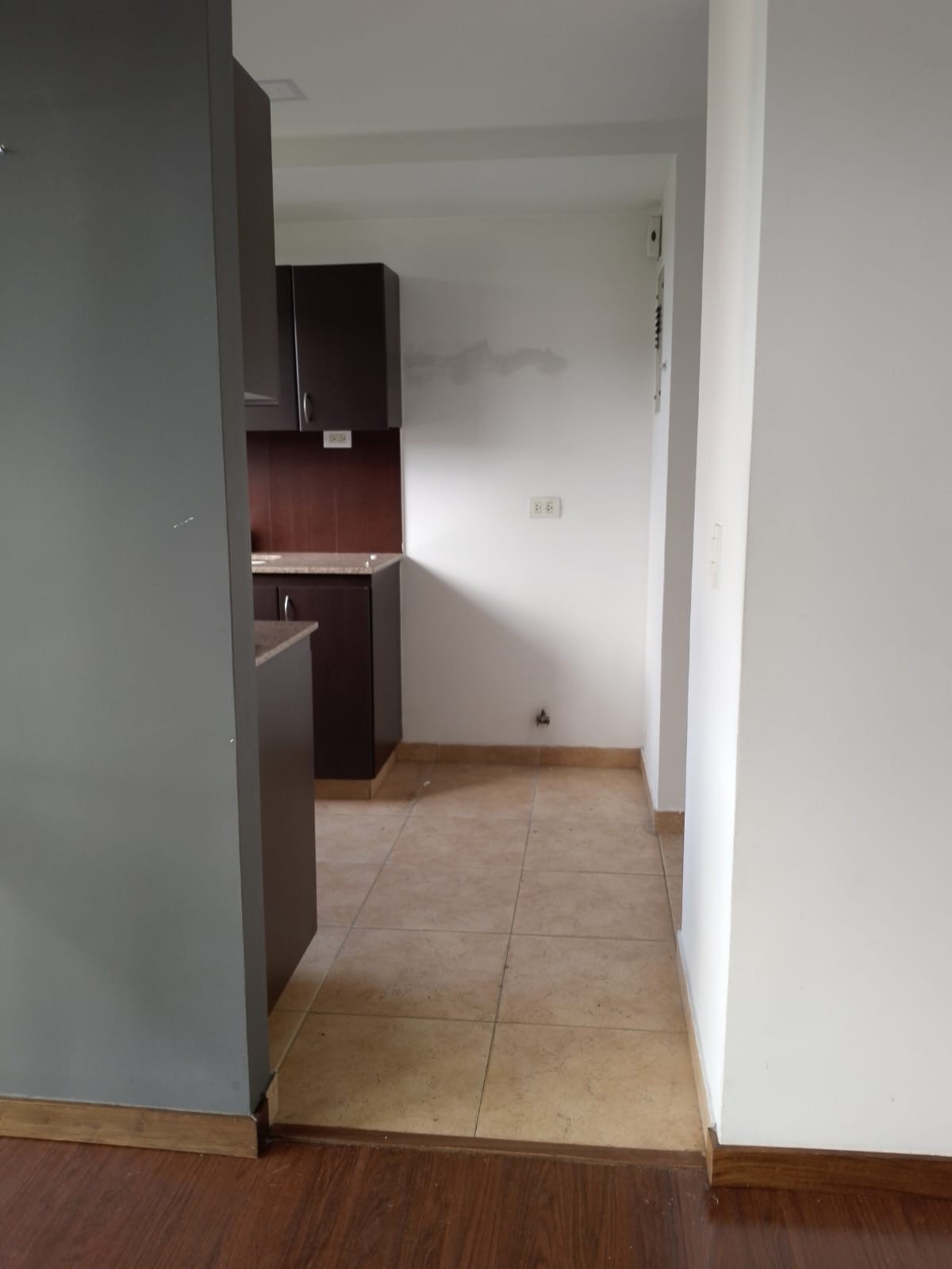 Apartamento en arriendo en San Lucas, Medellín · foto 2 de 23
