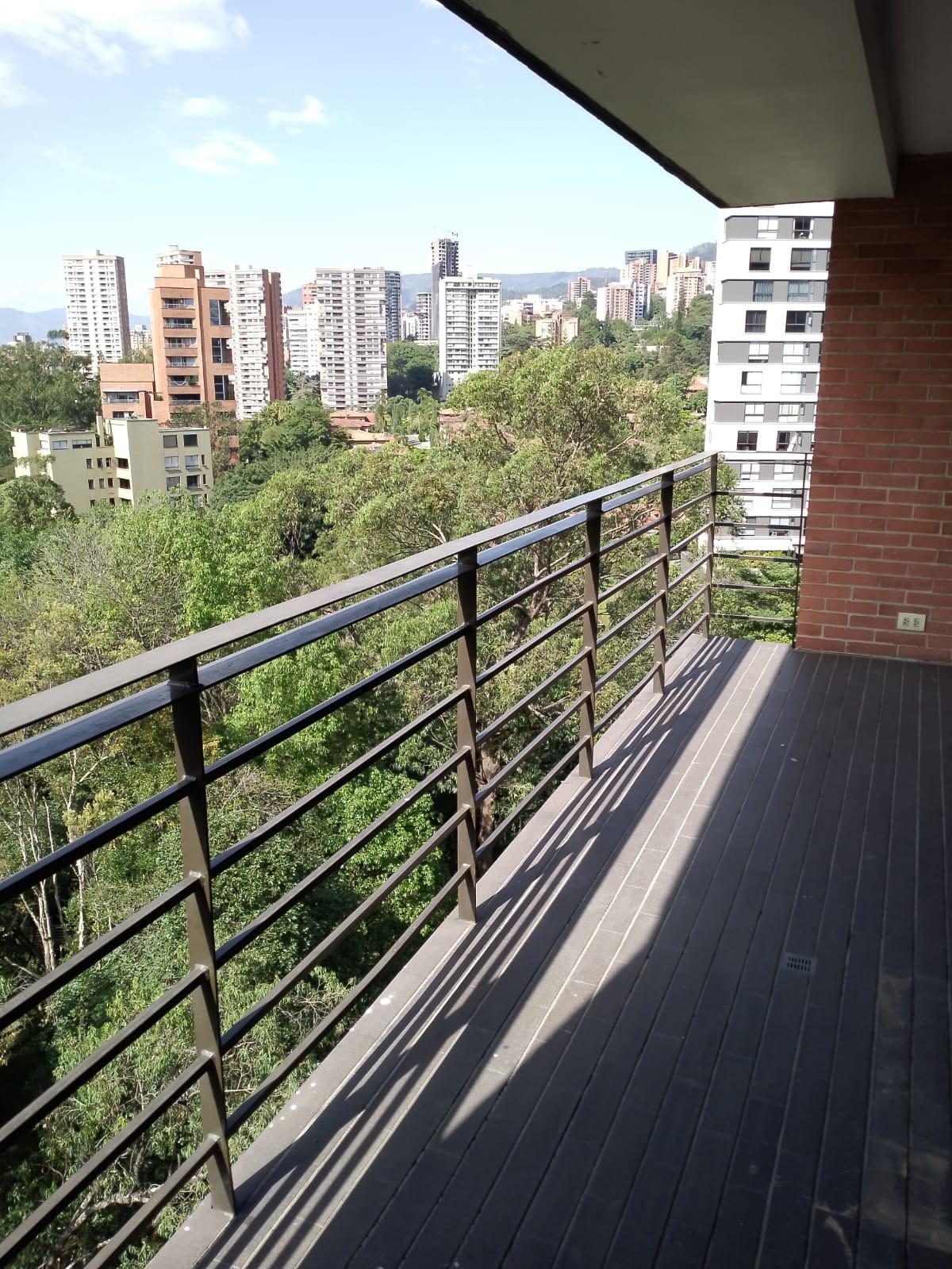 Apartamento en arriendo en San Lucas, Medellín · foto 16 de 23