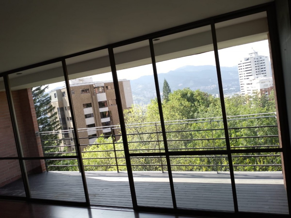 Apartamento en arriendo en San Lucas, Medellín · foto 18 de 23