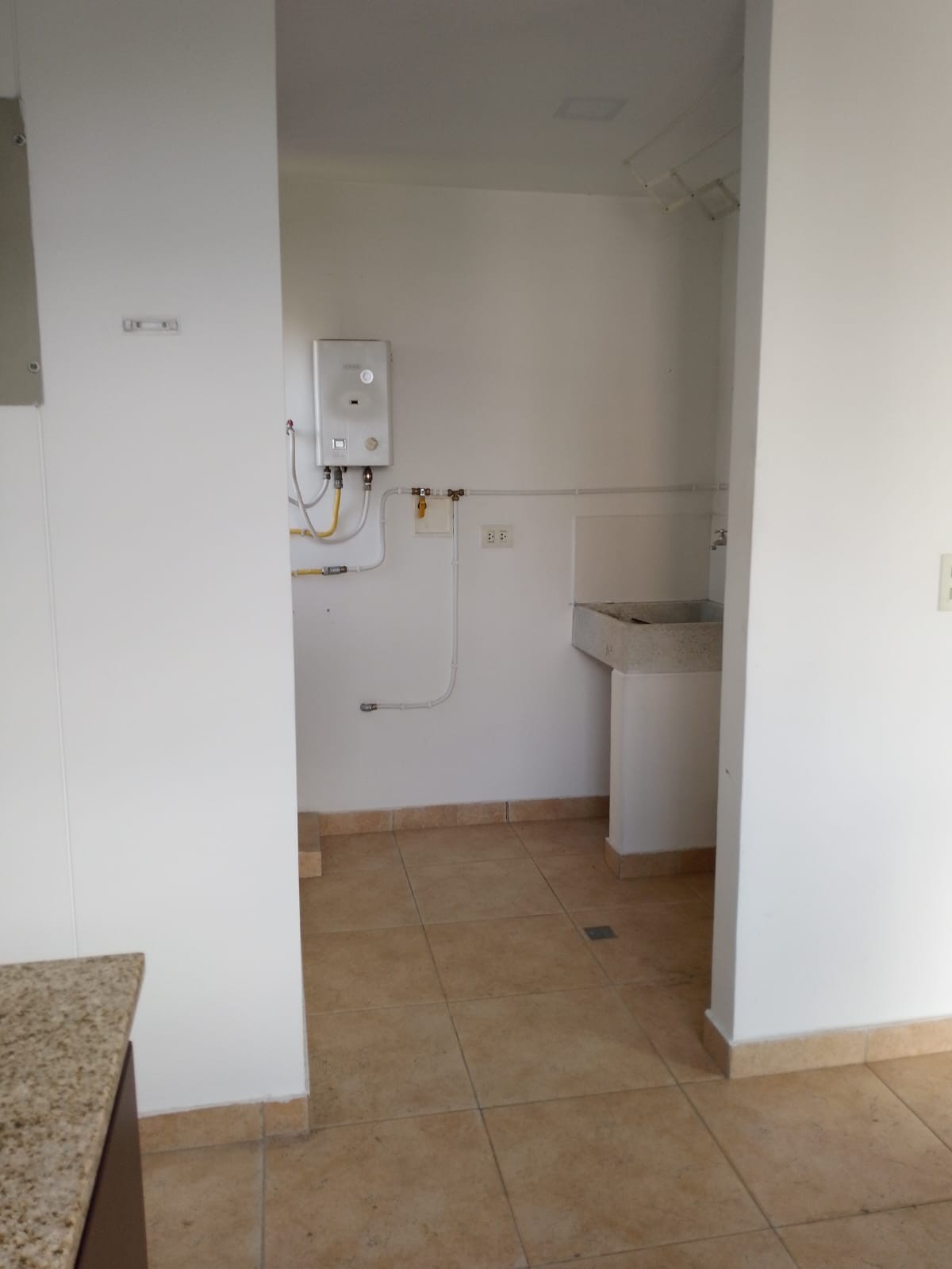 Apartamento en arriendo en San Lucas, Medellín · foto 23 de 23