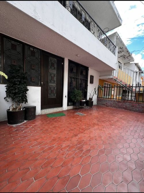Casa de 4 alcobas en venta en San Jorge, Girón, 84 m² · foto 2 de 7