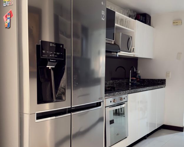 Casa de 3 alcobas en venta en El Poblado, Medellín, 157 m² · foto 3 de 11