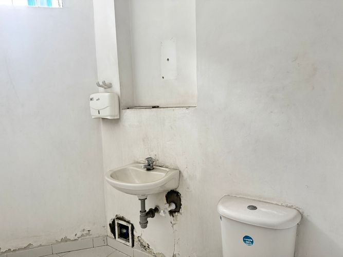 Local en arriendo en La Candelaria, Medellín, 550 m² · foto 3 de 14
