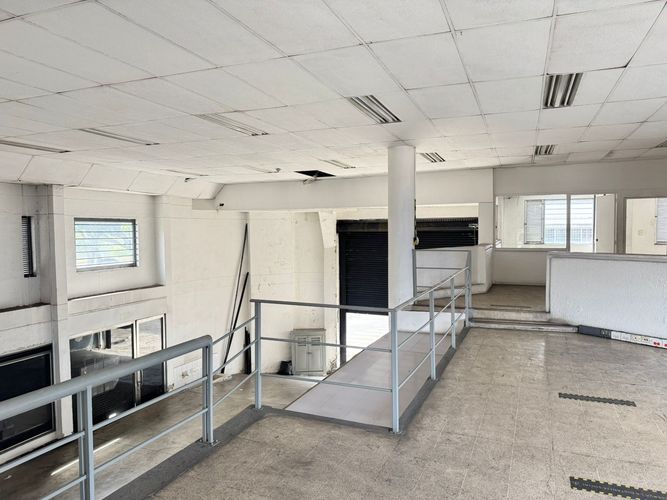 Local en arriendo en La Candelaria, Medellín, 550 m² · foto 11 de 14