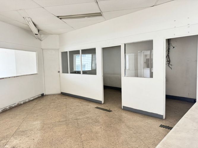 Local en arriendo en La Candelaria, Medellín, 550 m² · foto 13 de 14