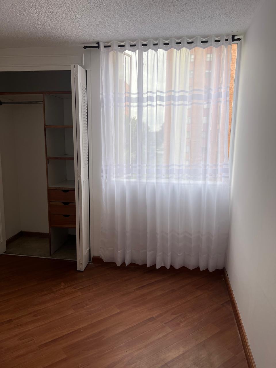 Apartamento en arriendo en Ciudad Universitaria, Bogotá · foto 8 de 20