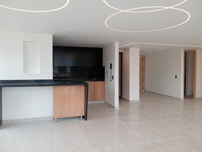 Apartamento de 3 alcobas en arriendo en Laureles, Medellín, 140 m² · foto 9 de 14