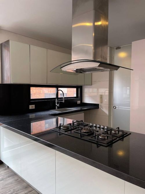 Apartamento en venta en Chicó Navarra, Bogotá · foto 6 de 24