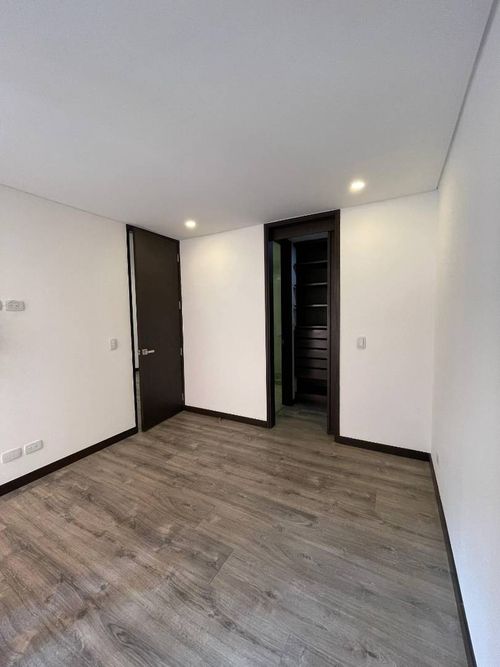 Apartamento en venta en Chicó Navarra, Bogotá · foto 16 de 24