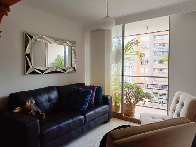 Apartamento de 2 alcobas en arriendo en Belén, Medellín, 65 m² · foto 3 de 15
