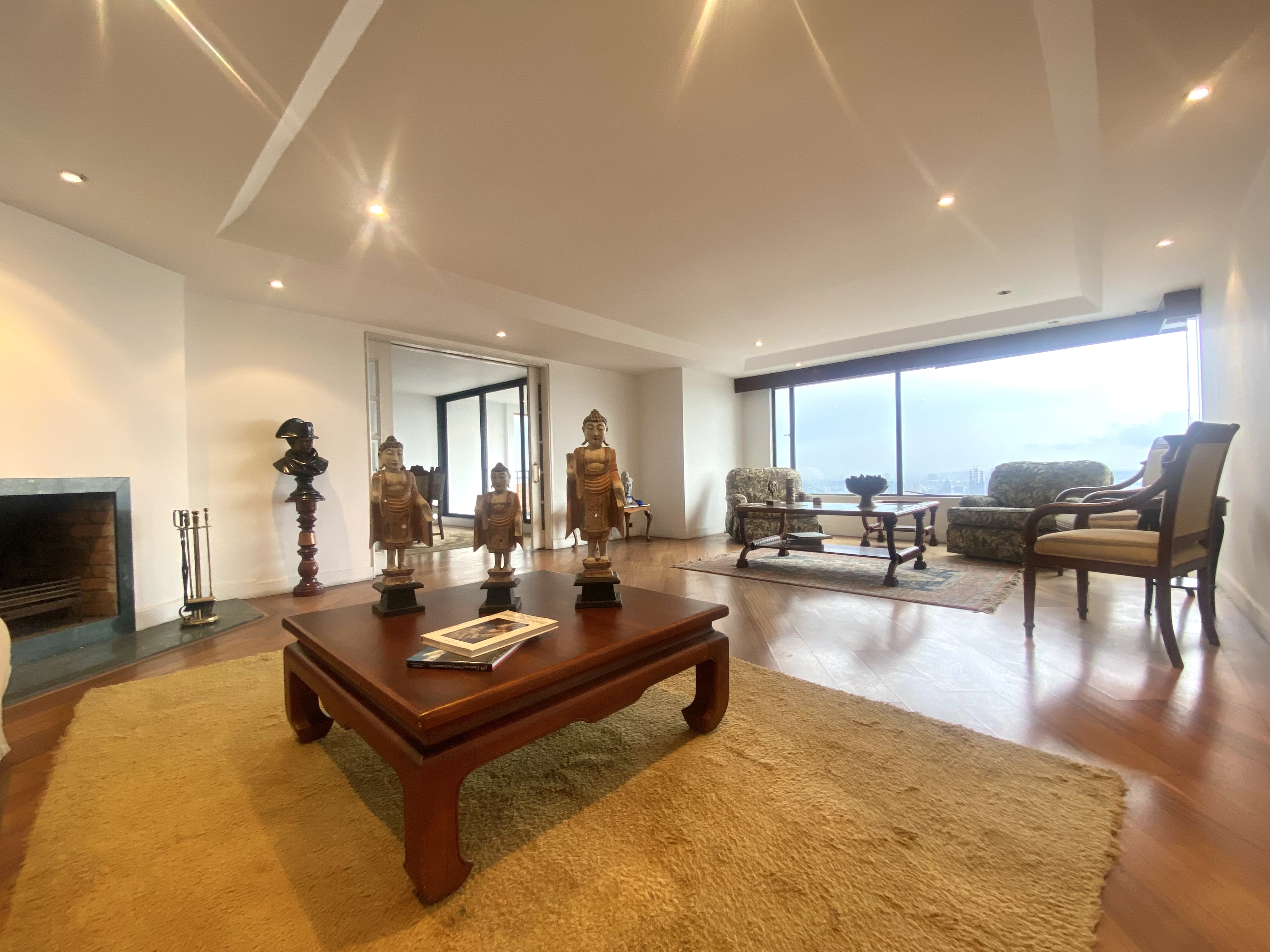 Apartamento en venta en El Refugio, Bogotá · foto 2 de 24