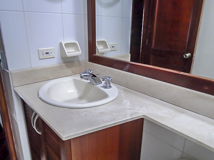 Casa en arriendo en El Poblado, Medellín · foto 15 de 20