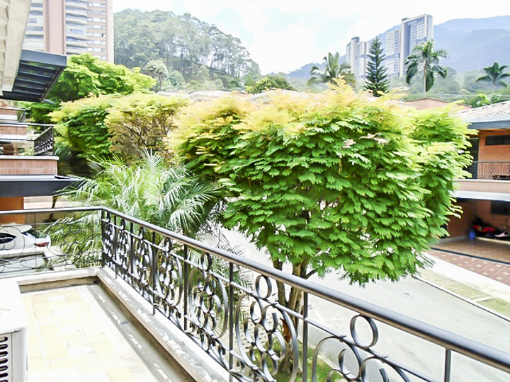 Casa en arriendo en El Poblado, Medellín · foto 17 de 20