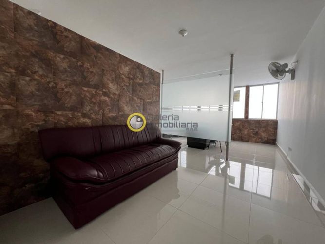 Oficina en arriendo en Centro, Bucaramanga, 25 m² · foto 2 de 13
