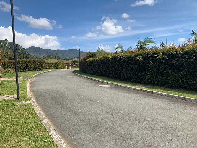 Lote en venta en La Ceja, 2970 m² · foto 2 de 7
