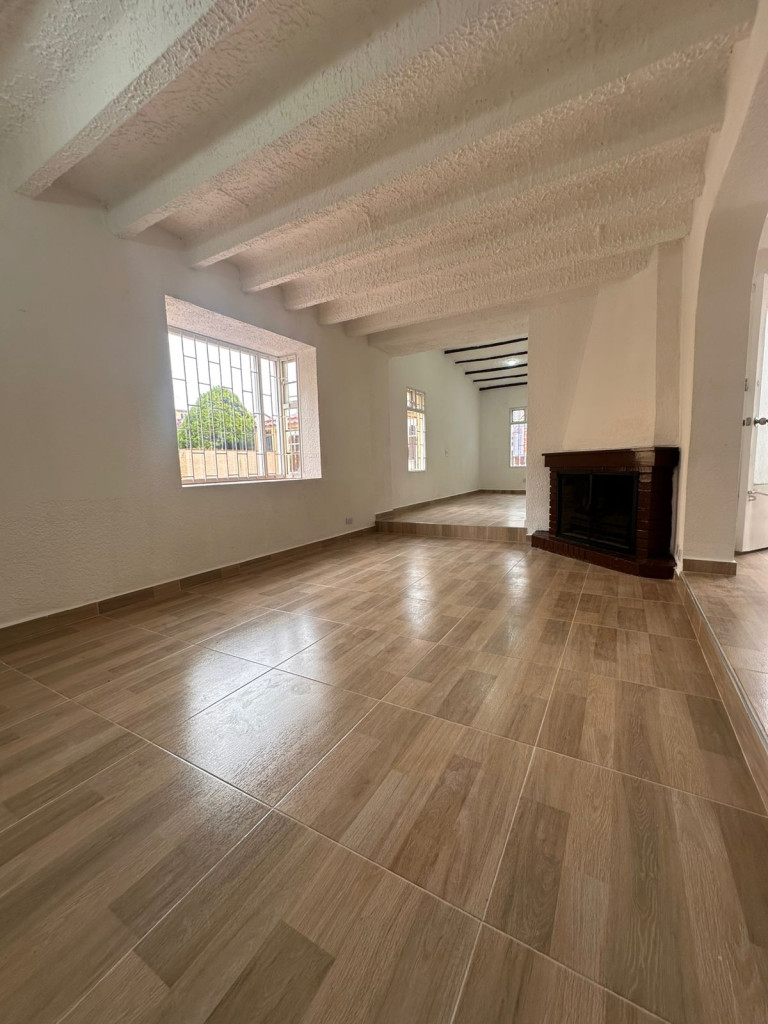 Casa en venta en Villa Magdala, Bogotá · foto 5 de 23