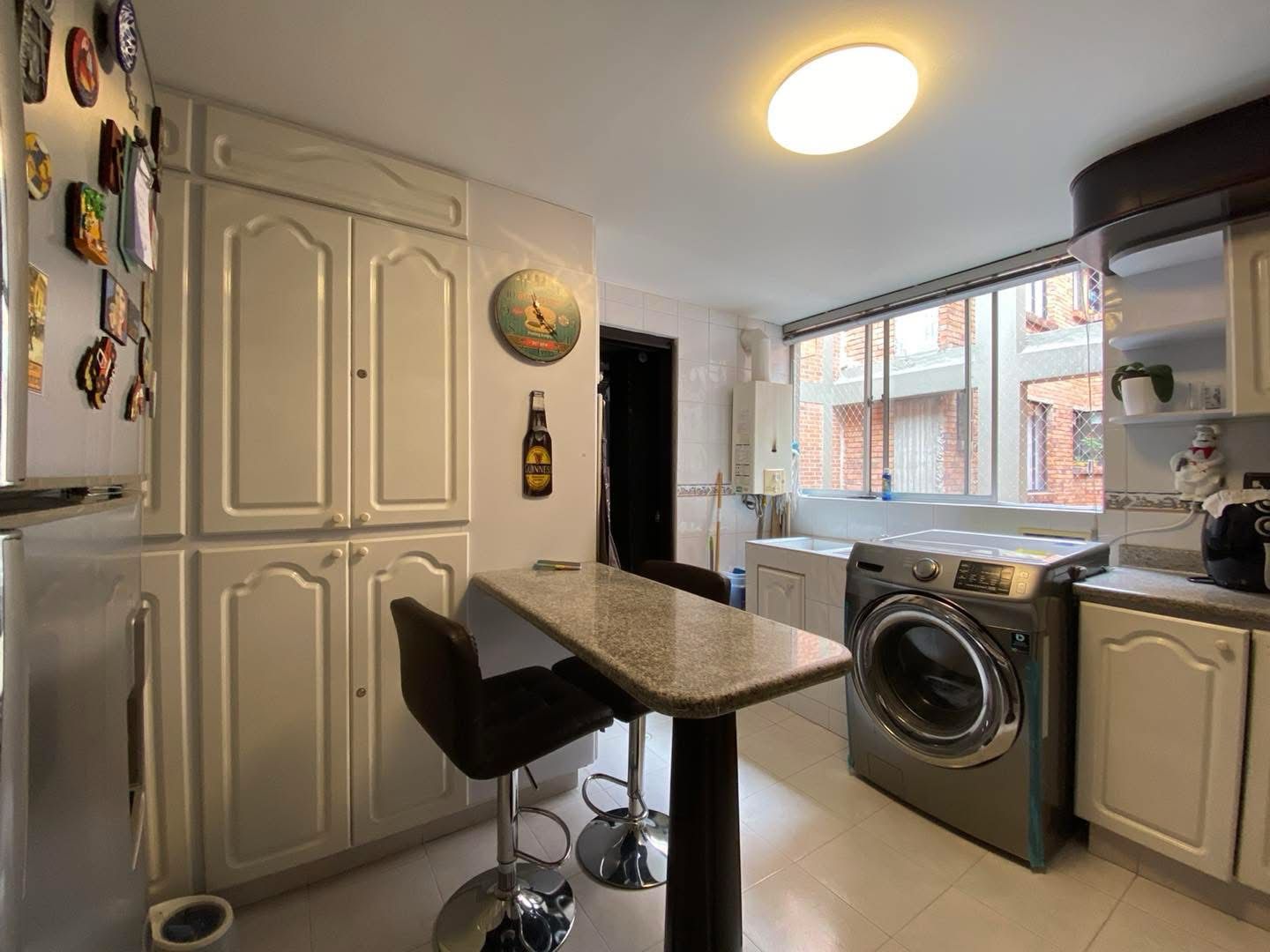 Apartamento en venta en Santa Barbara, Bogotá · foto 6 de 16