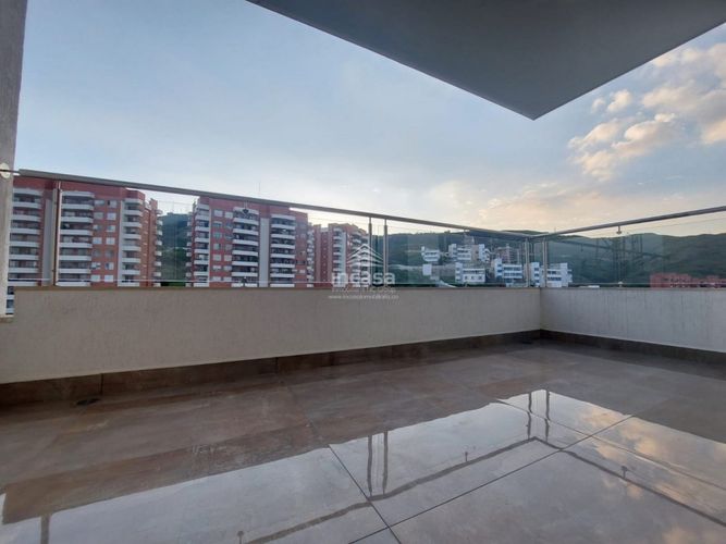 Apartamento de 3 alcobas en venta en Cristales, Cali, 116 m² · foto 2 de 22