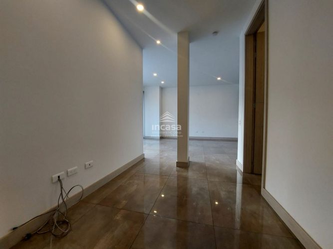 Apartamento de 3 alcobas en venta en Cristales, Cali, 116 m² · foto 9 de 22