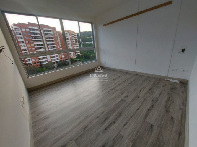 Apartamento de 3 alcobas en venta en Cristales, Cali, 116 m² · foto 10 de 22