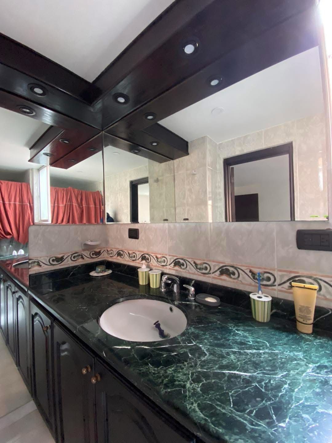 Apartamento en venta en Santa Barbara, Bogotá · foto 12 de 16