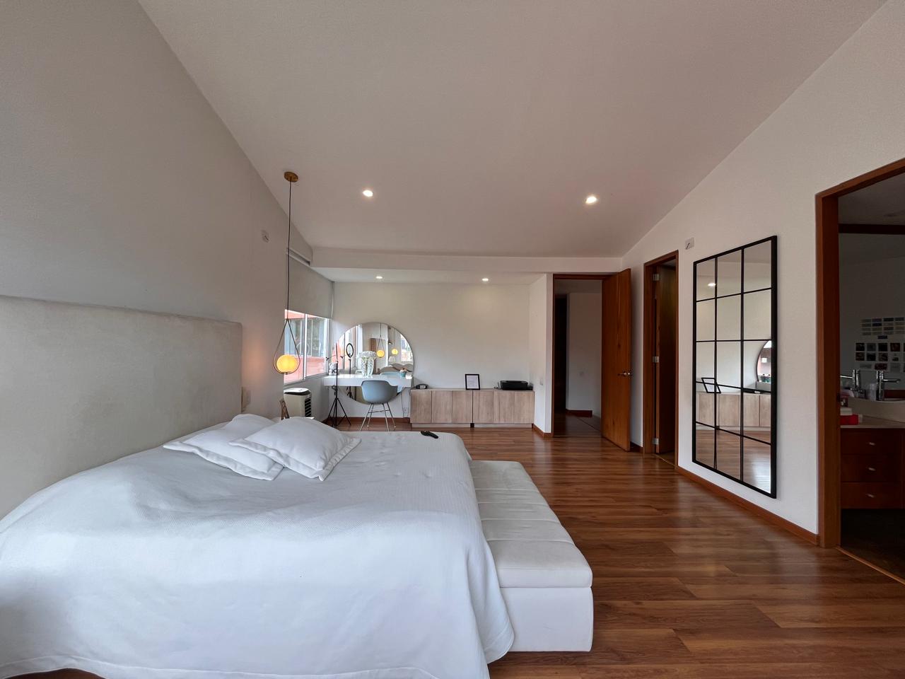 Apartamento en arriendo en El Poblado, Medellín · foto 8 de 19