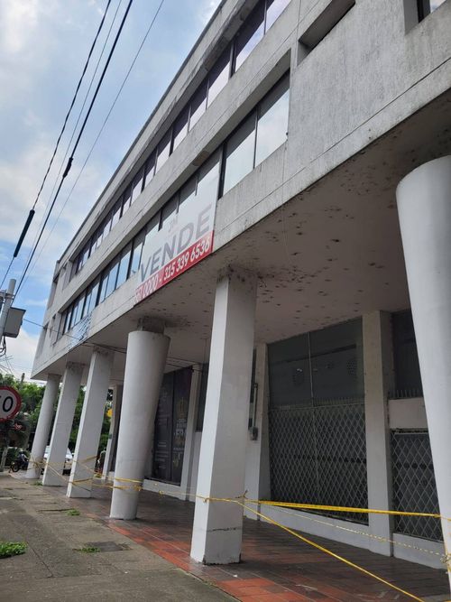 Edificio en venta en San Vicente, Cali, 855 m² · foto 4 de 14
