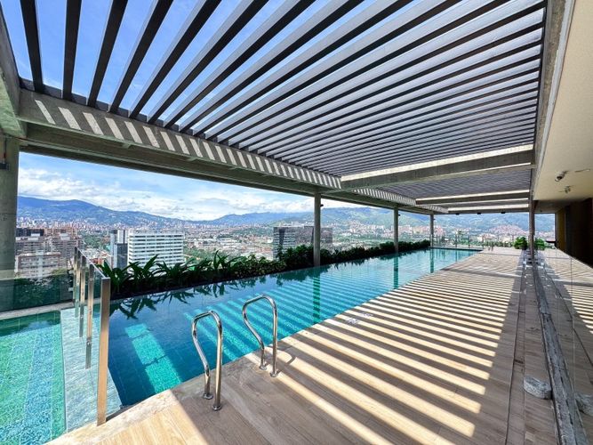 Apartaestudio en venta en El Poblado, Medellín, 80 m² · foto 22 de 24