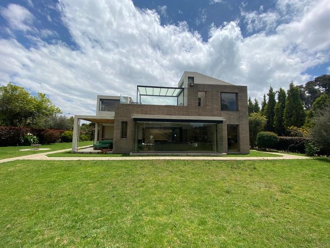 Casa de 4 alcobas en venta en Guaymaral, Bogotá, 571 m² · foto 23 de 24