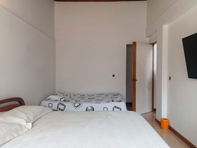 Casa de 3 alcobas en venta en El Poblado, Medellín, 210 m² · foto 11 de 20