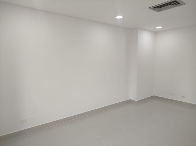 Oficina en arriendo en El Poblado, Medellín, 35 m² · foto 6 de 16