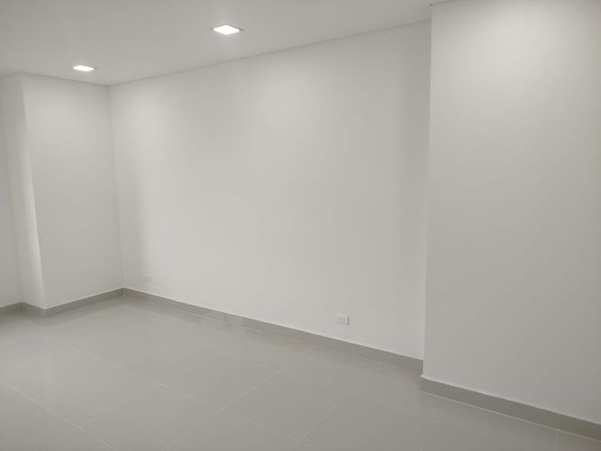 Oficina en arriendo en El Poblado, Medellín, 35 m² · foto 8 de 16