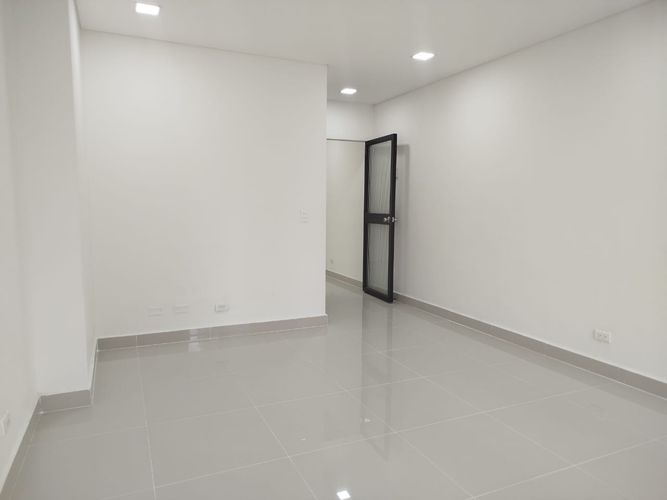 Oficina en arriendo en El Poblado, Medellín, 35 m² · foto 10 de 16