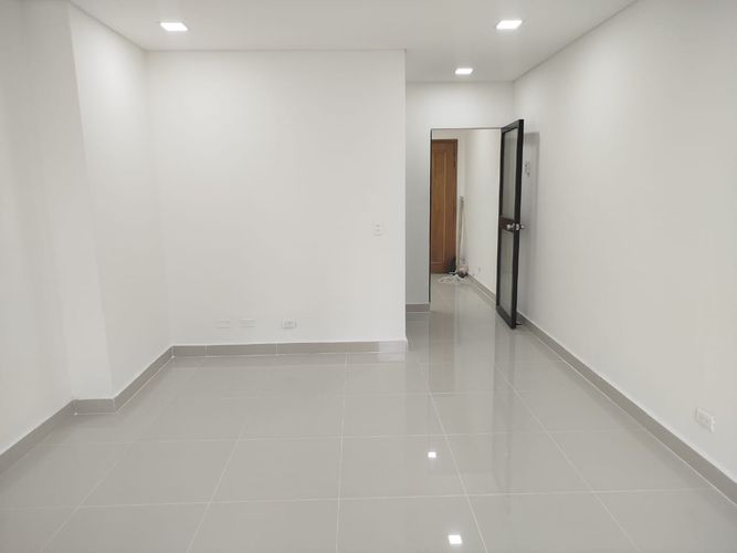Oficina en arriendo en El Poblado, Medellín, 35 m² · foto 13 de 16
