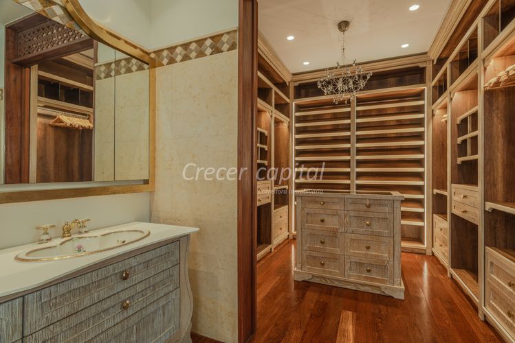 Casa de 4 alcobas en venta en Las Palmas, Envigado, 800 m² · foto 8 de 8