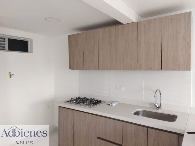 Apartamento en venta en Calasanz, Medellín · foto 2 de 9
