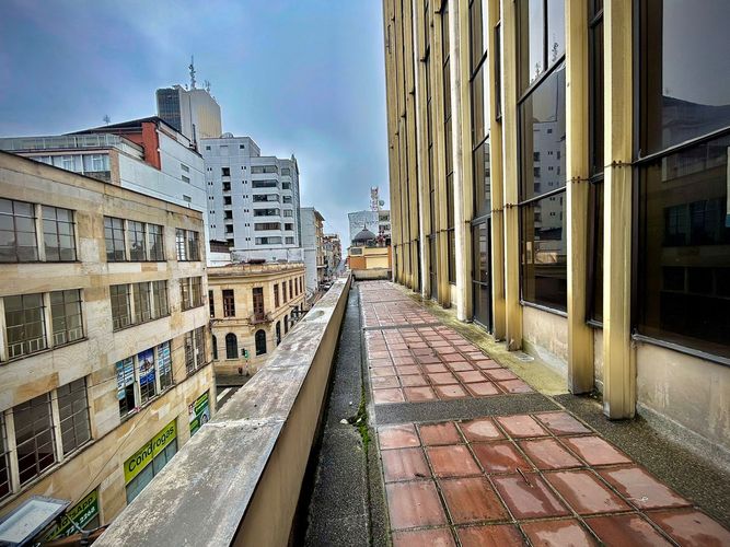 Oficina en venta en El Centro, Manizales, 276 m² · foto 11 de 11