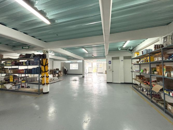 Bodega en venta en La Florida, Villavicencio, 1508 m² · foto 15 de 24