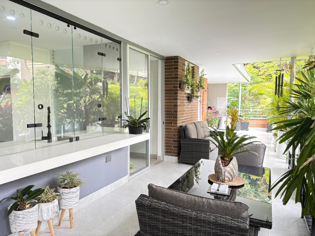 Apartamento en venta en Castropol, Medellín [No disponible] 2