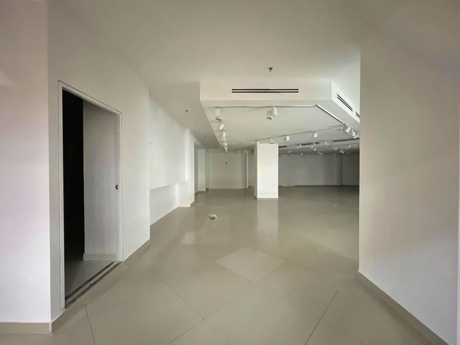 Local en venta en Conquistadores, Medellín, 254 m² · foto 7 de 13