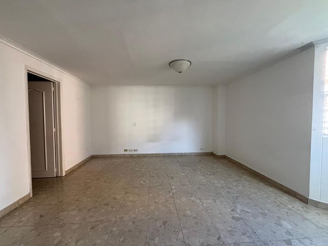 Apartamento de 3 alcobas en arriendo en El Poblado, Medellín, 177 m² · foto 9 de 15