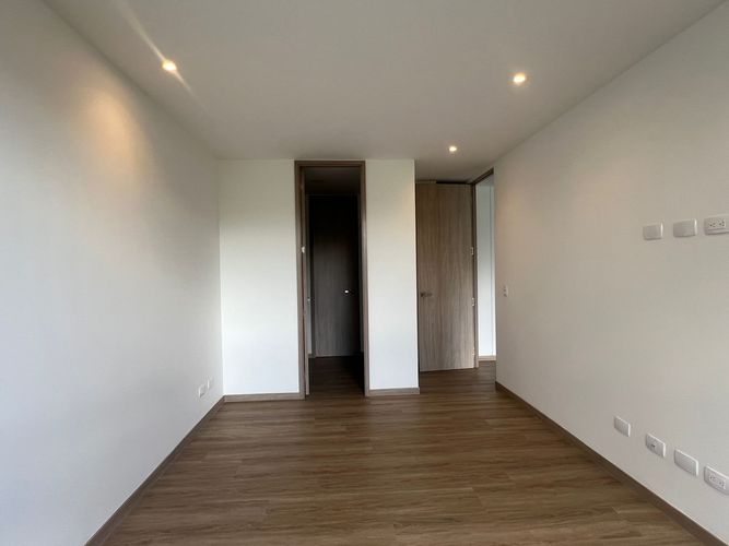 Apartamento de 2 alcobas en arriendo en Sajonia, Rionegro, 105 m² · foto 6 de 12