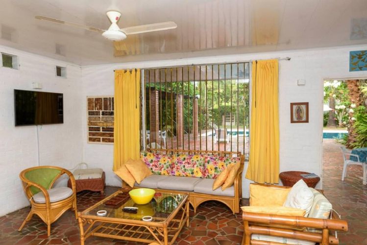 Casa de 5 alcobas en venta en Ricaurte, 305 m² · foto 9 de 12