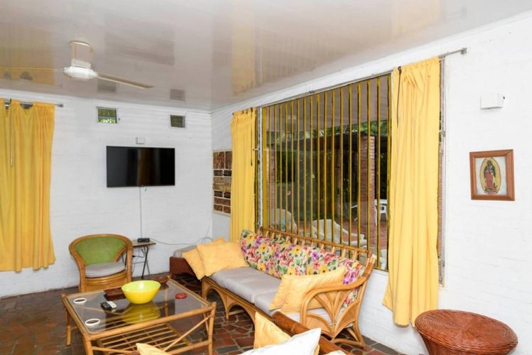 Casa de 5 alcobas en venta en Ricaurte, 305 m² · foto 10 de 12