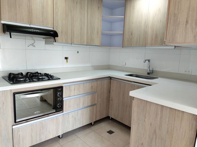 Apartamento de 3 alcobas en arriendo en Las Lomas, Medellín, 150 m² · foto 6 de 19