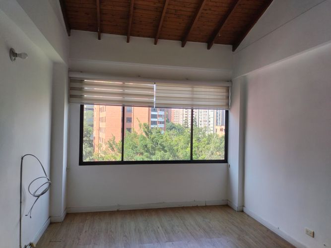 Apartamento de 3 alcobas en arriendo en Las Lomas, Medellín, 150 m² · foto 14 de 19